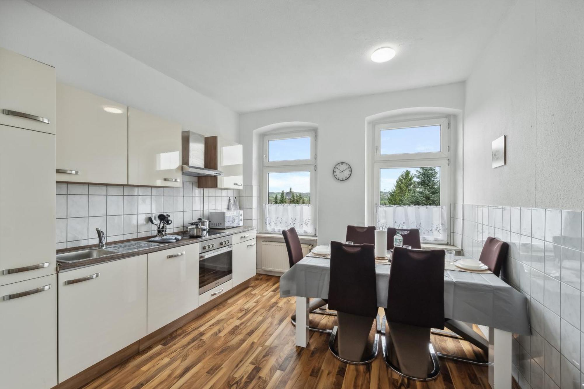 Wupper Home Ii, Top Lage Ideal Fuer Geschaeftsleute, Monteure, Familien, 3 Zimmer, Flachbild-Tv Вупперталь Экстерьер фото