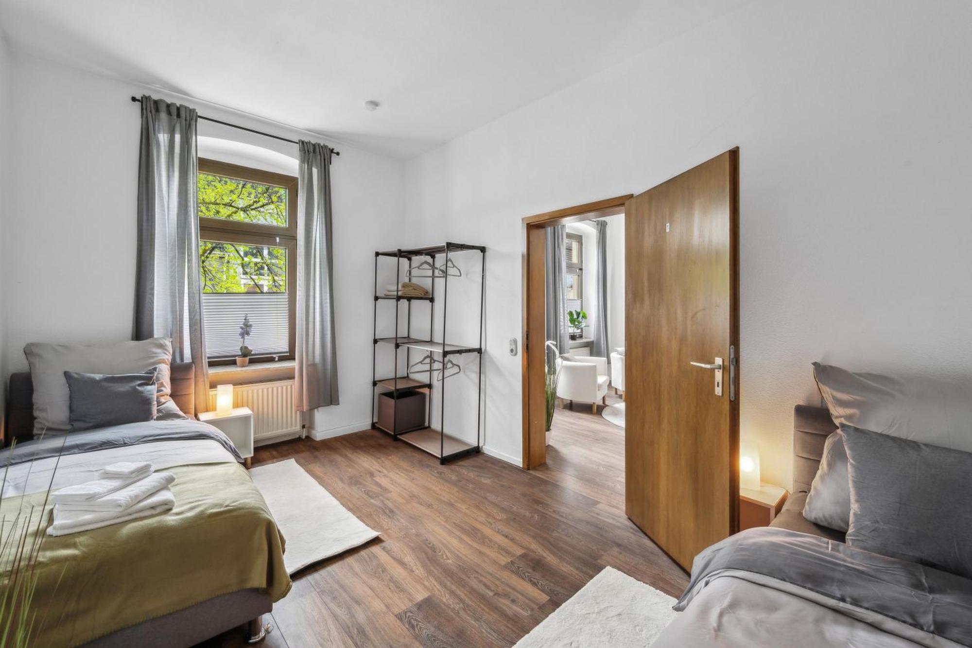 Wupper Home Ii, Top Lage Ideal Fuer Geschaeftsleute, Monteure, Familien, 3 Zimmer, Flachbild-Tv Вупперталь Экстерьер фото